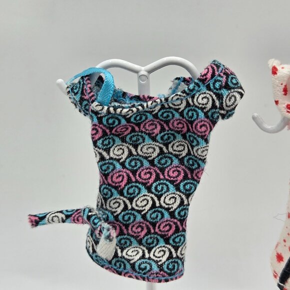 Monster High Doll Clothing Set: Lagoona Blue Mad Scientist Top Ghoulia Yelps Paj - Picture 2 of 6